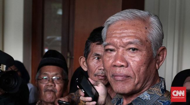 Bedjo Untung dan beberapa anggota YPKP 65 saat menyambangi Kemenkopolhukam, Mei lalu terkait korban pembunuhan 1965. (Foto: CNN Indonesia/Andry Novelino)