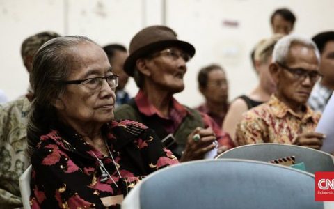 Korban Tragedi 65 berharap Presiden Joko Widodo bisa memberikan rehabilitasi sebagai solusi untuk mengakhiri anggapan miring sebagian masyarakat. (CNN Indonesia/Andry Novelino)