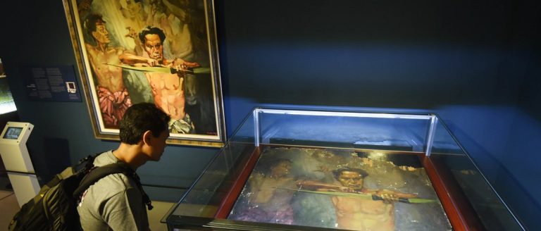 tirto_antarafoto-pameran-lukisan-istana